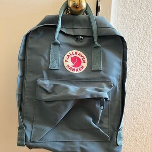 Fjallraven Kånken Slate Gray Backpack